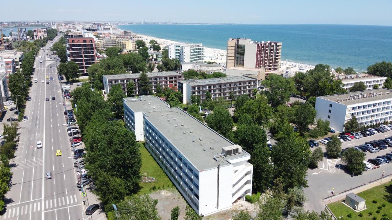 Moonlight Mamaia Apartments Exterior photo
